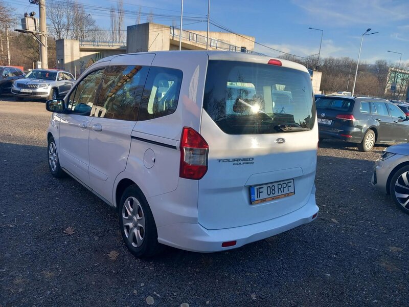 Ford Tourneo Courier